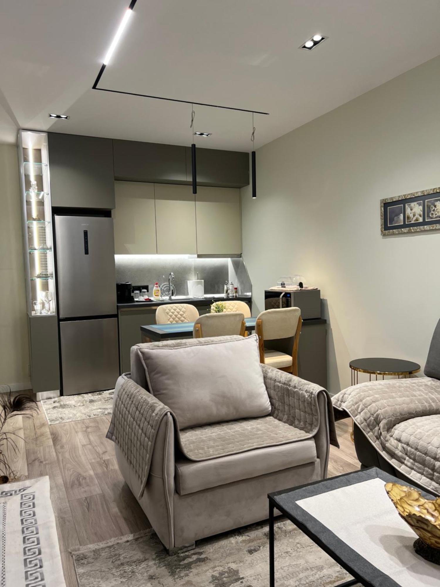 Center View Luxury Apartment Тирана Екстер'єр фото