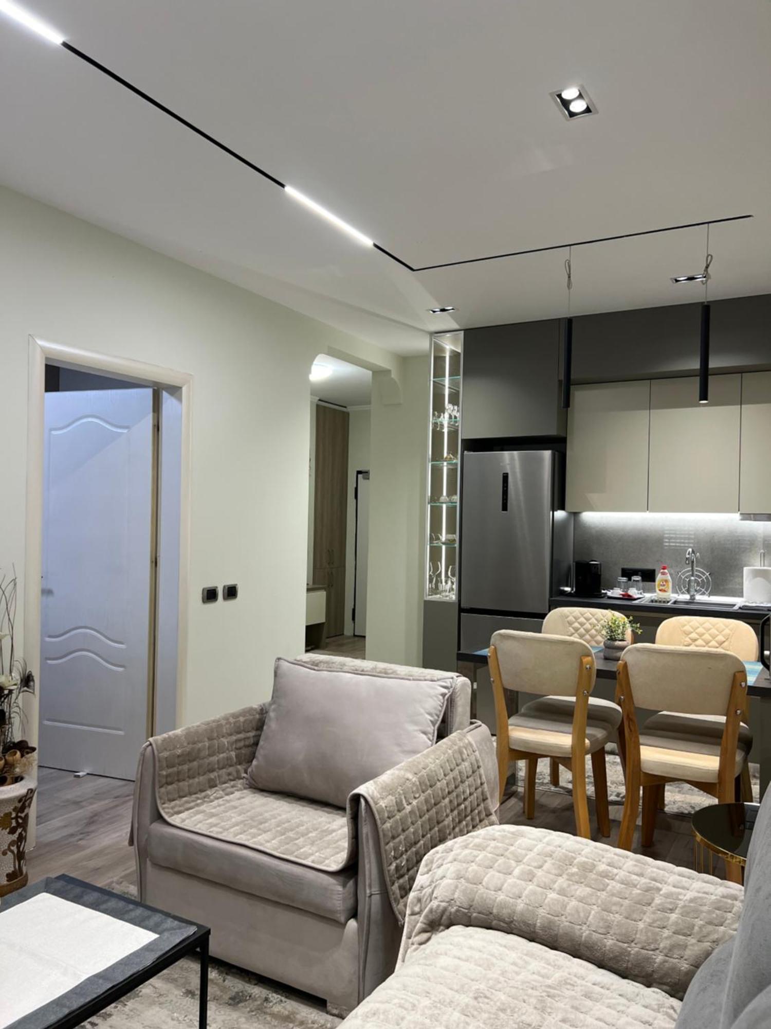 Center View Luxury Apartment Тирана Екстер'єр фото