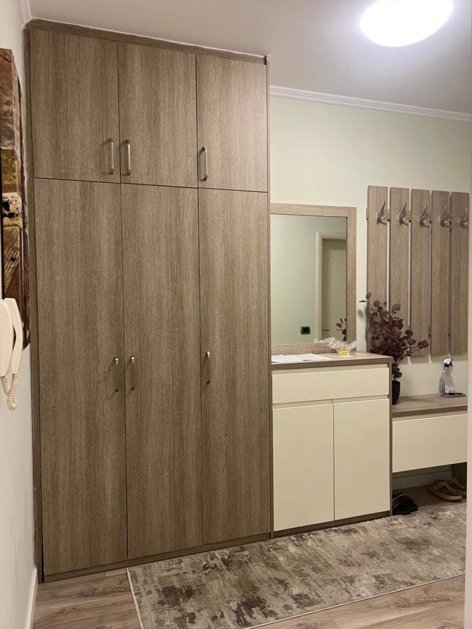 Center View Luxury Apartment Тирана Екстер'єр фото